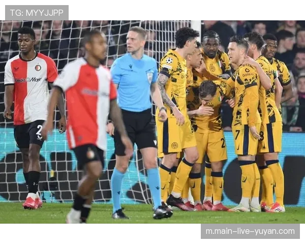 基恩评巴斯托尼假摔事件称欧冠赛场需严惩表演行为 基恩评巴斯托尼假摔事件称欧冠赛场需严惩表演行为